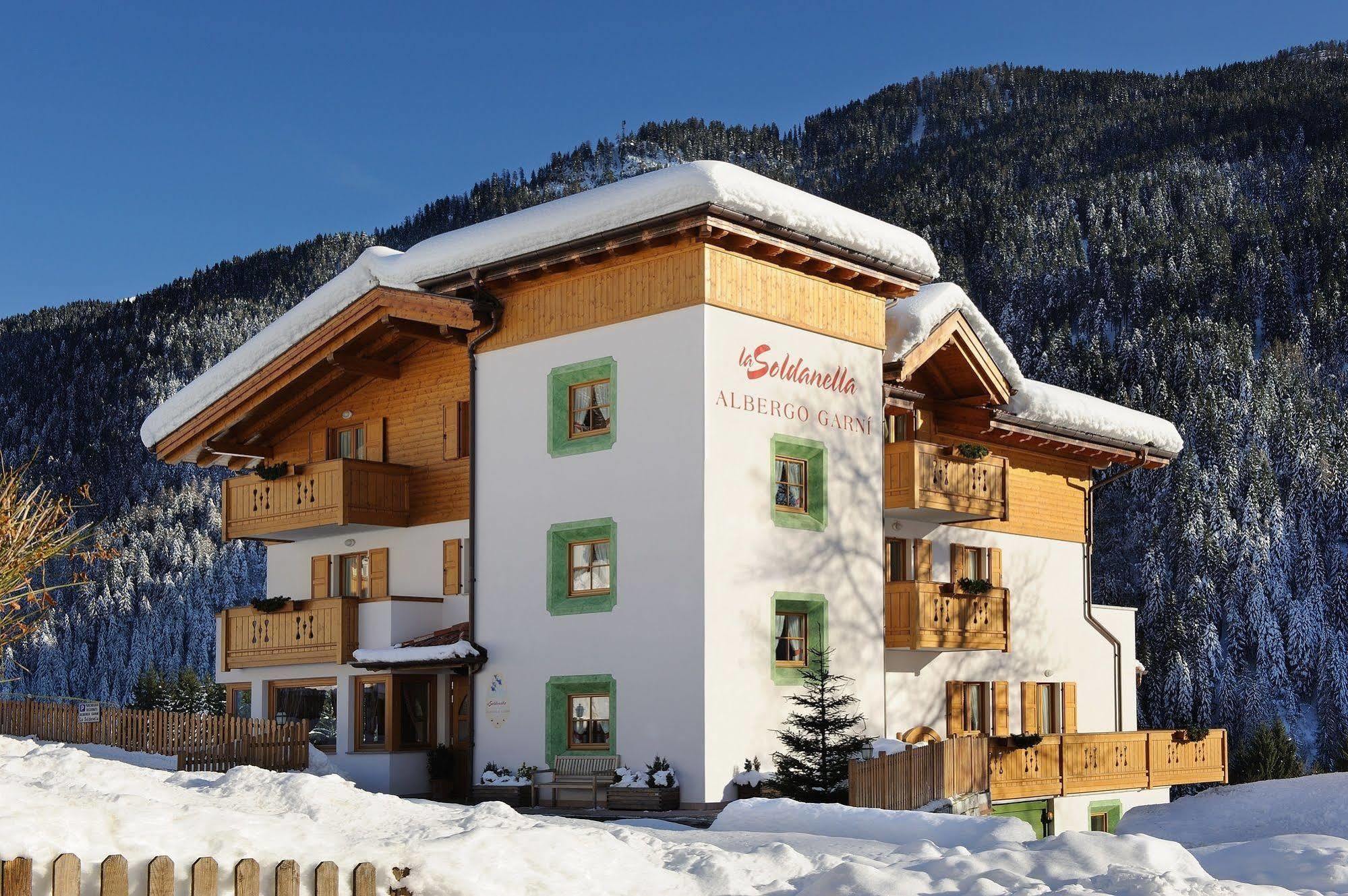 Hotel Garni La Soldanella Madonna di Campiglio Exterior photo