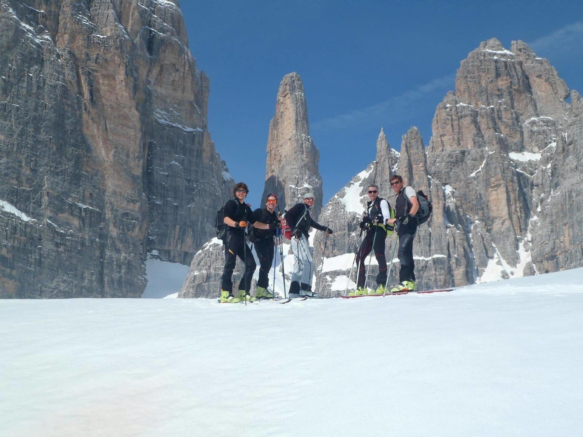 Hotel Garni La Soldanella Madonna di Campiglio Exterior photo